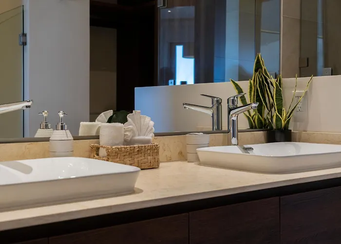 Luxury Beachfront In Cabo Apartment *