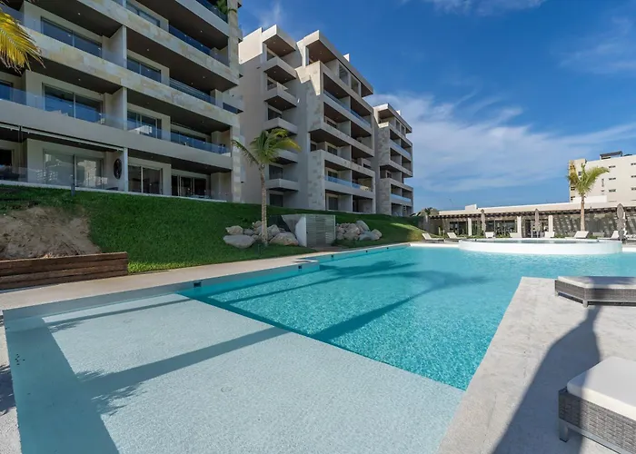 Luxury Beachfront In Cabo Apartment *